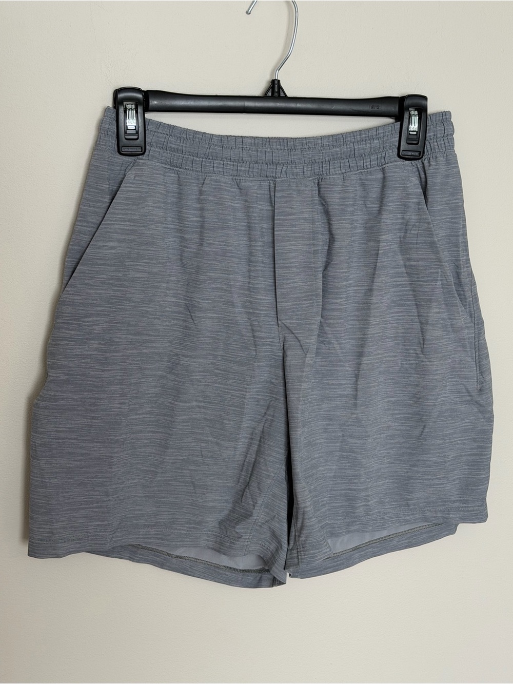 Lululemon Men’s Pace Breaker 7” Shorts size Medium